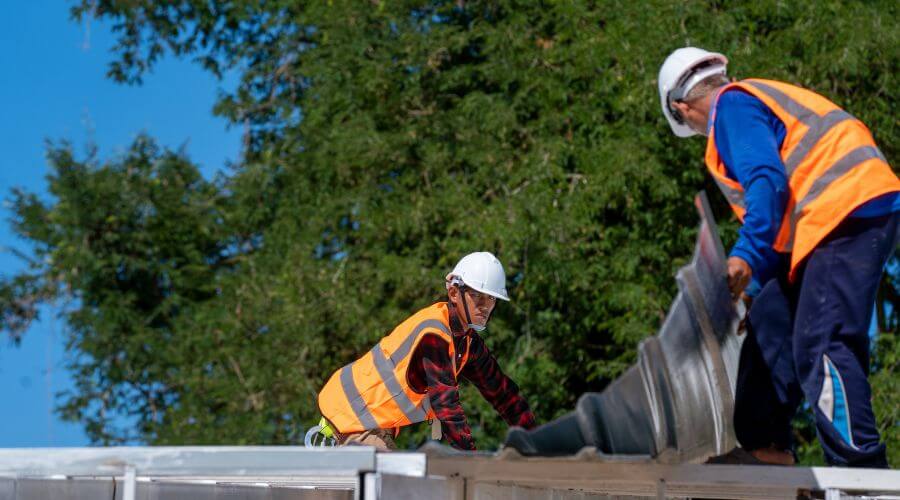 Professional residential roofers in Raymore, MO
